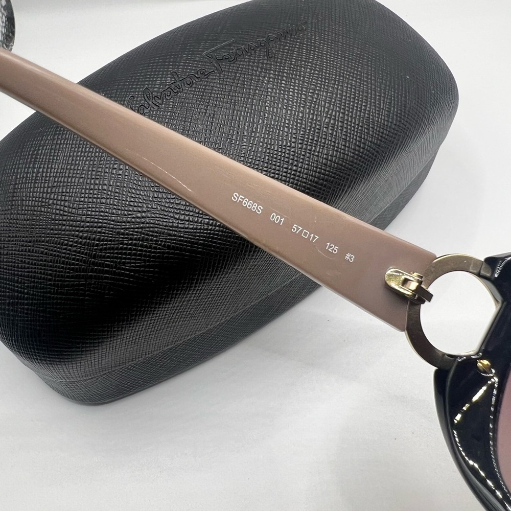 Great Condition Nothing Wrong With It - image 4